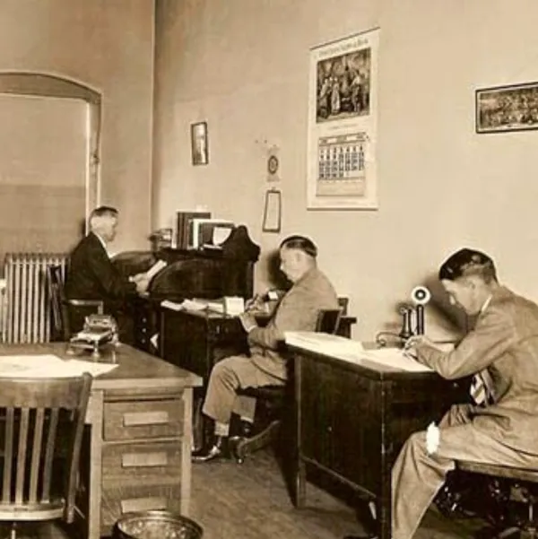 Why Traditional Performance Reviews Fail (And What to Do Instead)